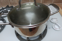 Rolling boil water in a pot